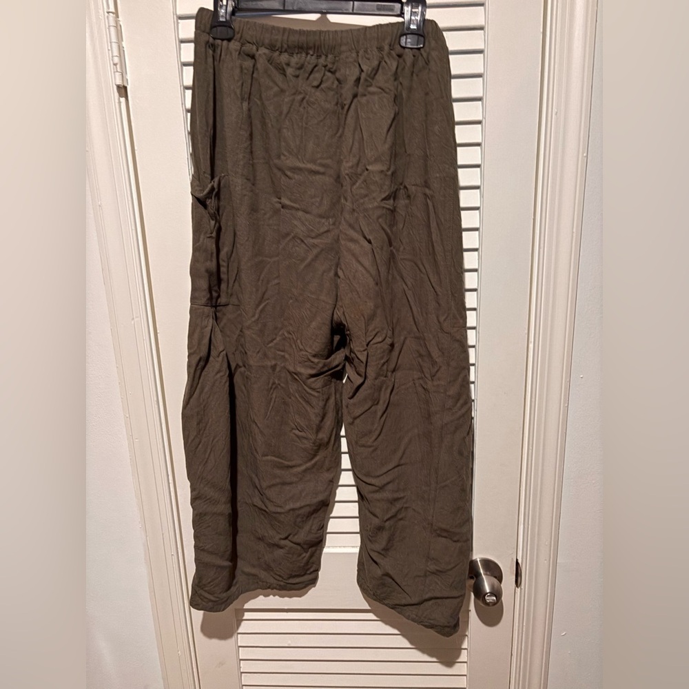 Women’s Relaxed linen Cargo Pants - Olive